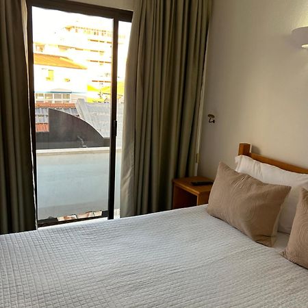Copacabana Residencial Коста да Капарика Екстериор снимка