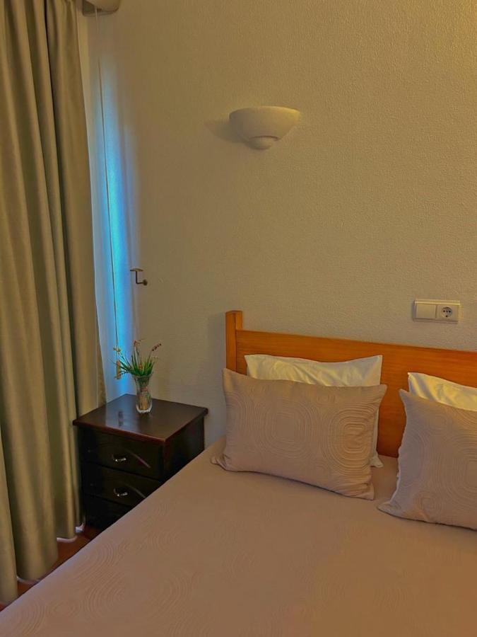 Copacabana Residencial Коста да Капарика Екстериор снимка